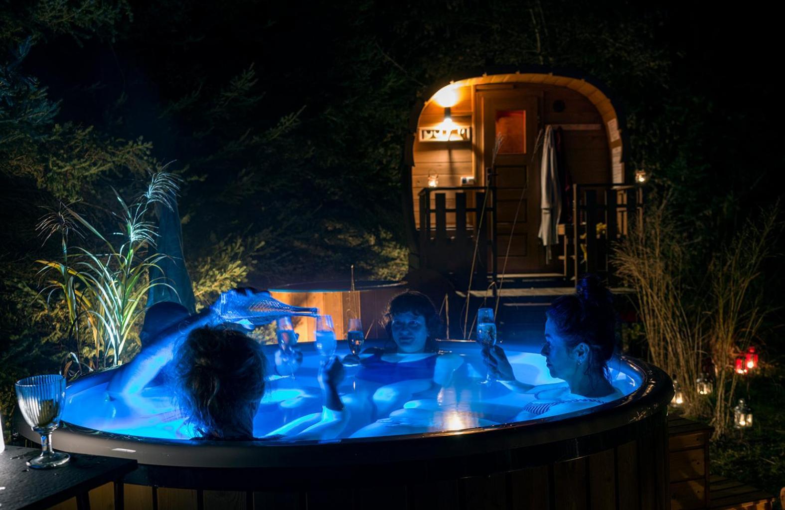 Szeroki Bor Oaza W Puszczy Z Sauna, Bania I Jacuzzi Buitenkant foto